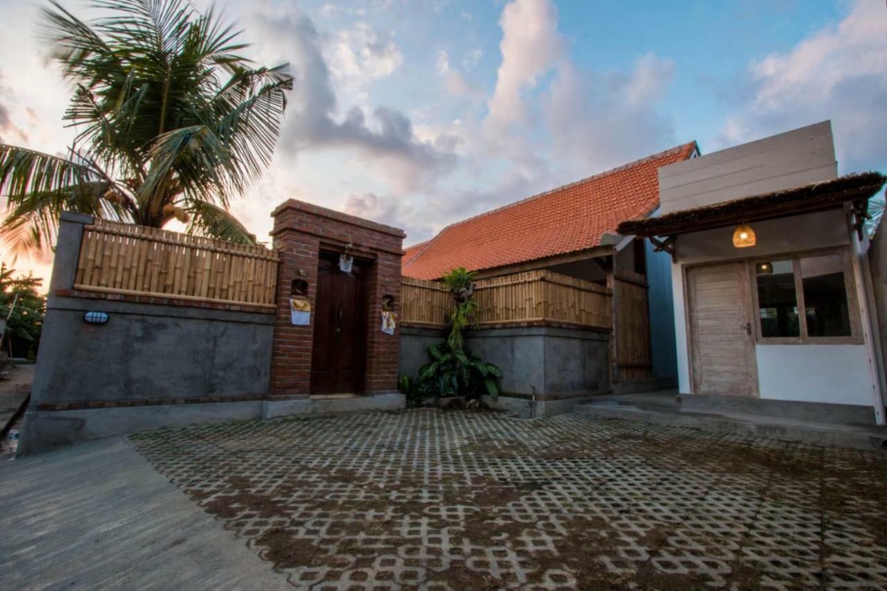 Devan Guest House Canggu エクステリア 写真